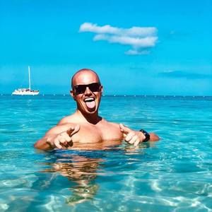 Meet your Posher, Brian